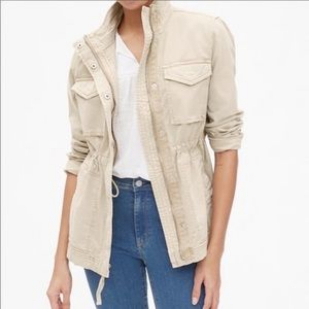 Gap utility elongated jacket in light khaki color size M
